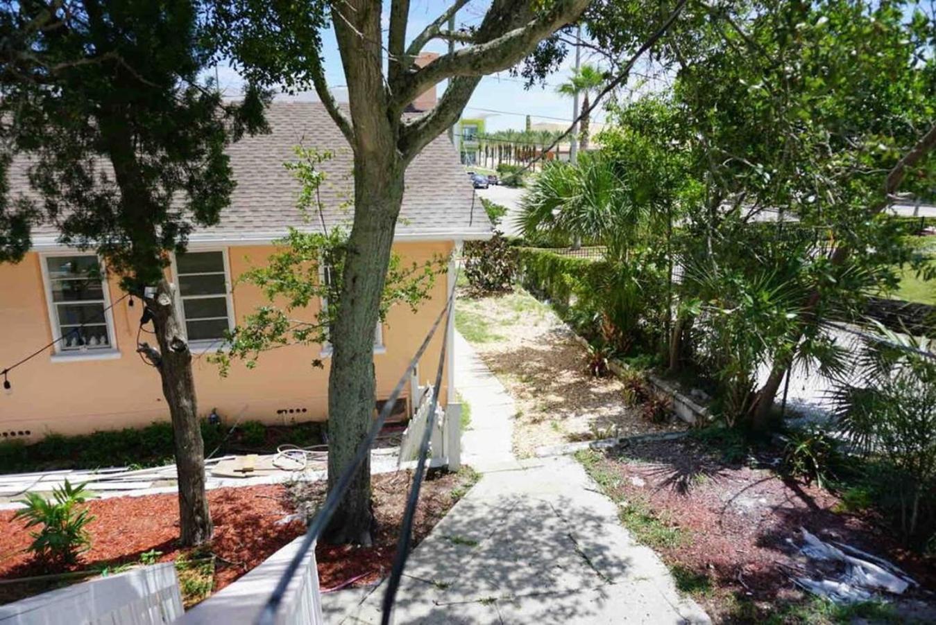 Pets Ok! Steps To Ocean Center Walk To Beach!