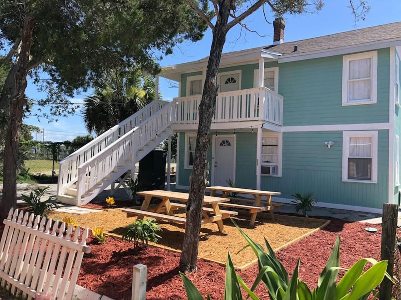Apartment Pets Ok! Steps To Ocean Center Walk To Beach! *